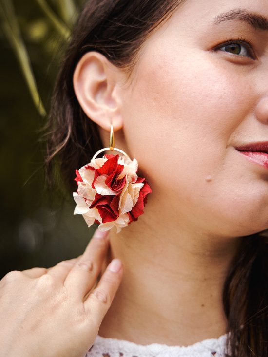 Boucle d'oreille en fleur stabilisé modèle valentine