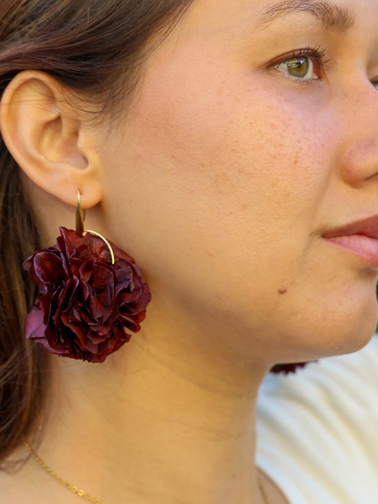 Boucle d'oreille en fleur stabilisé modèle Catherine