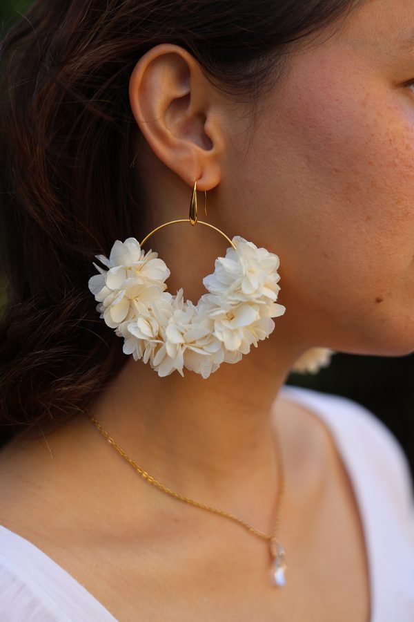 Boucle en fleur naturelle stabilisée modèle Juliette