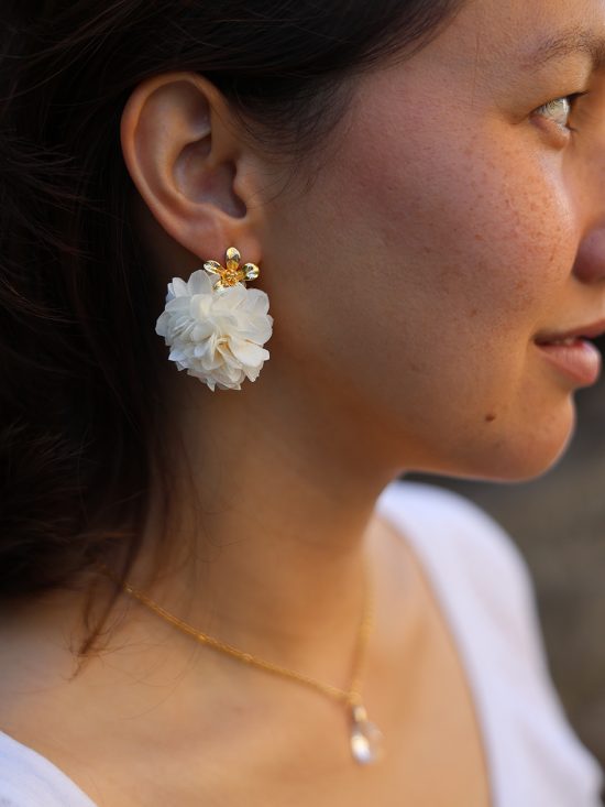 Boucle en fleur naturelle stabilisée modèle Diane