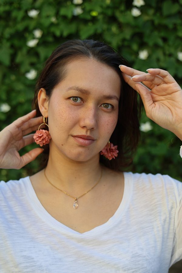 Boucle en fleur naturelle stabilisée modèle Adèle