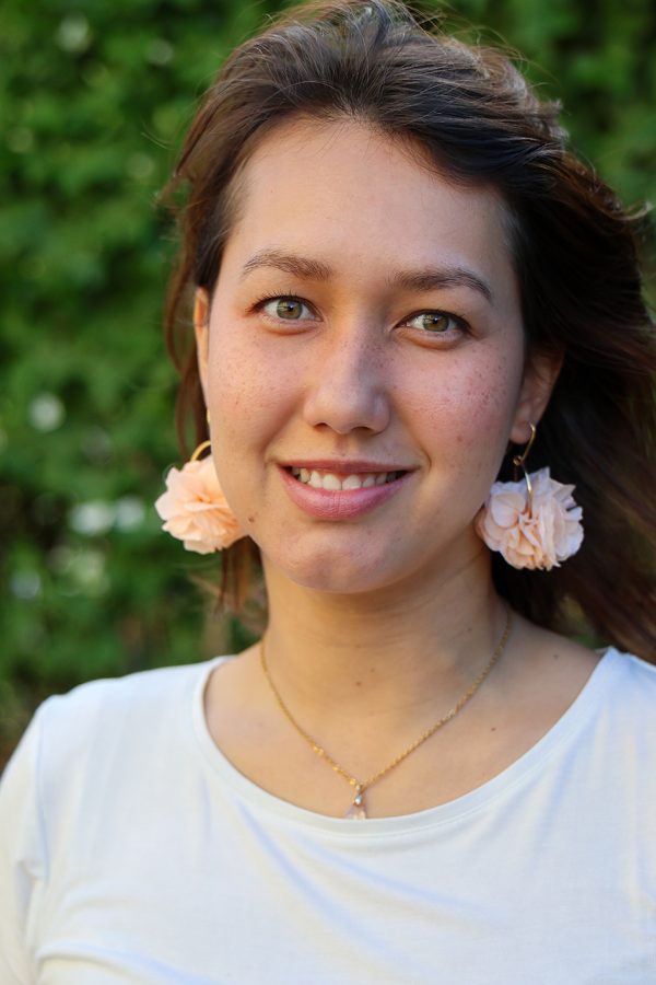 Boucle en fleur naturelle stabilisée modèle Nina