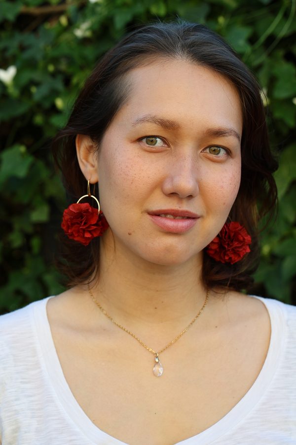 Boucle d'oreille en fleur stabilisé modèle lou