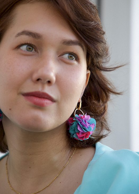 Boucle d'oreille en fleur stabilisé modèle Lucie