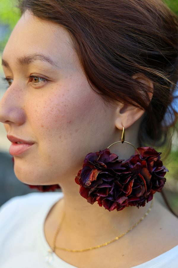 Boucle d'oreille en fleur stabilisé modèle Scarlette