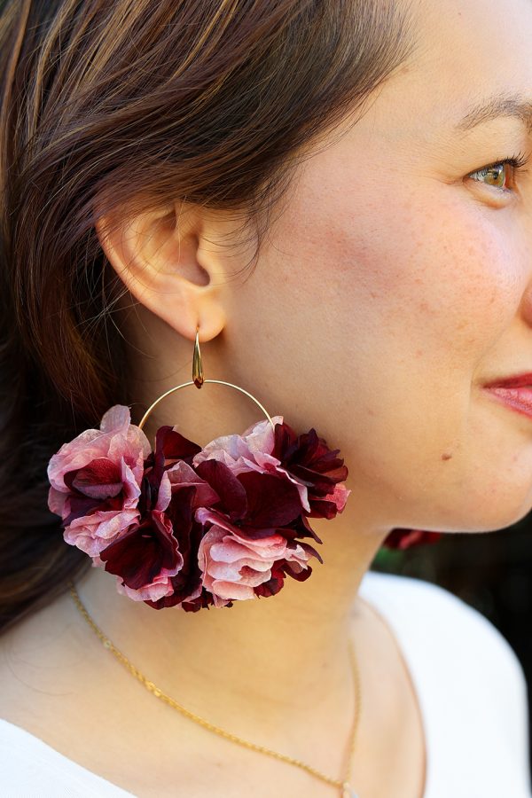 Boucle d'oreille en fleur stabilisé modèle Aurélie