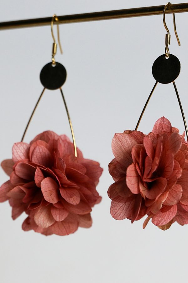 Boucle en fleur naturelle stabilisée modèle Nora