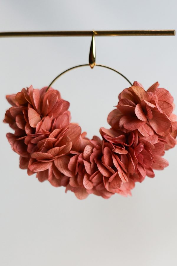 Boucle en fleur naturelle stabilisée modèle Gabrielle