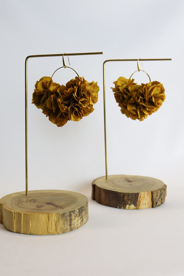 Boucle d'oreille en fleur stabilisé modèle Solene