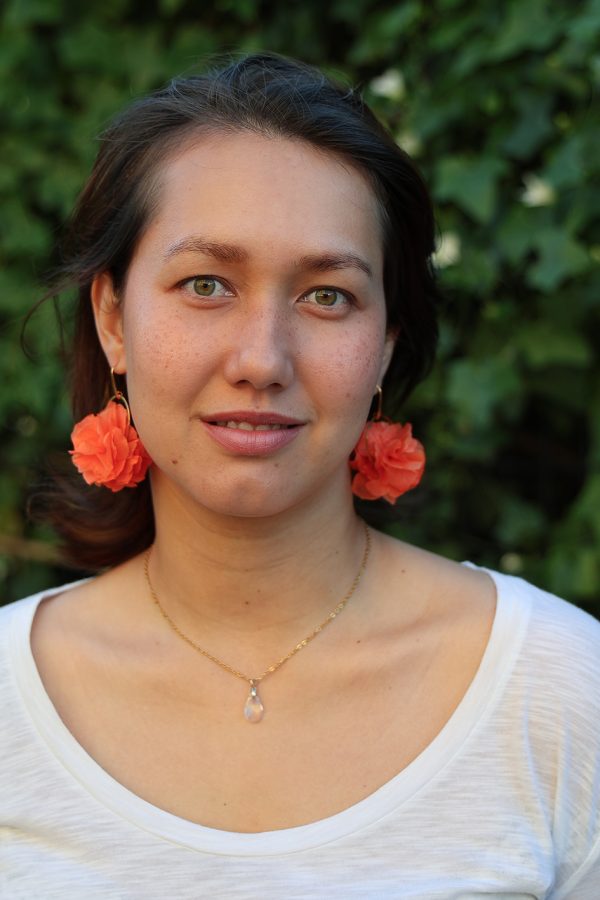 Boucle d'oreille en fleur stabilisé modèle Lina