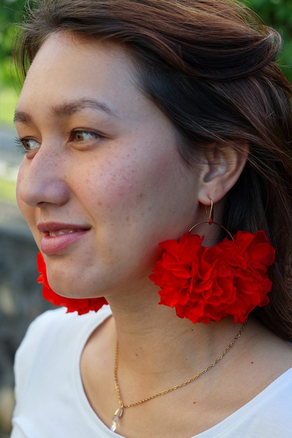 Boucle d'oreille en fleur stabilisé modèle Roxanne
