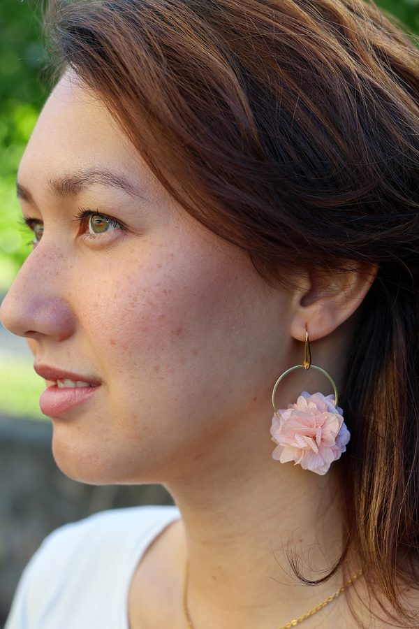 Boucle en fleur naturelle stabilisée modèle Ambre