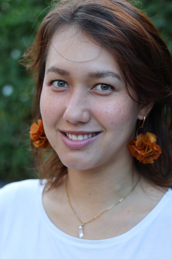 Boucle d'oreille en fleur stabilisé modèle Sylvie