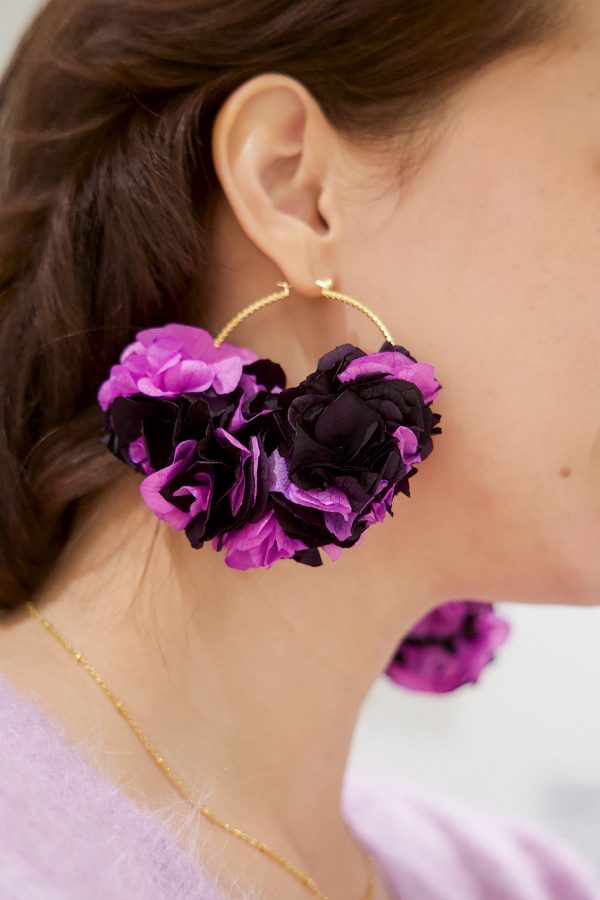 Boucle d'oreille en fleur stabilisé modèle Isadora